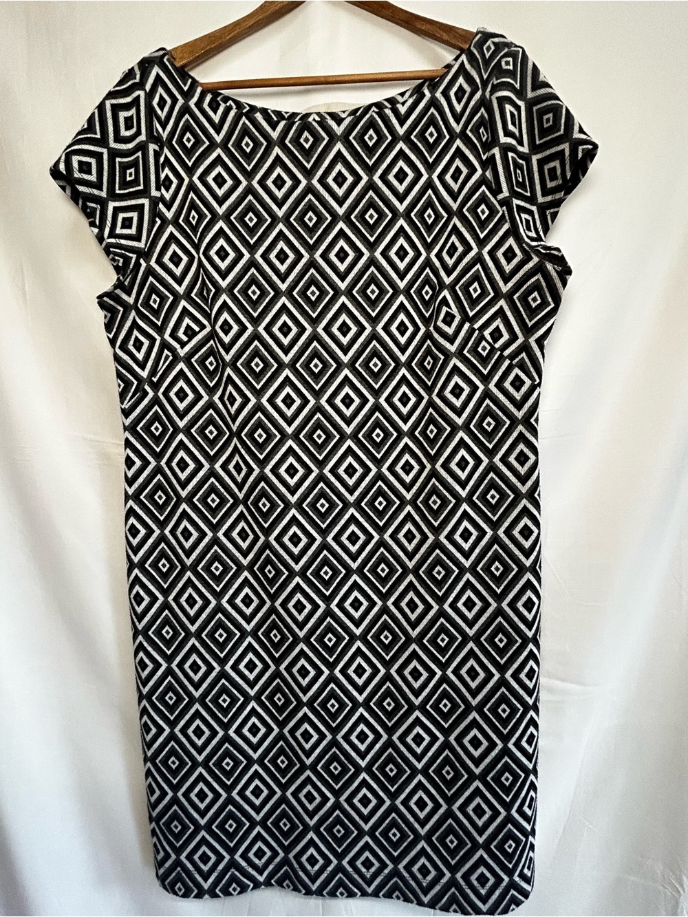 Jessica Howard Black & White Geometric Shift Dress 18- Classic Women's Dress